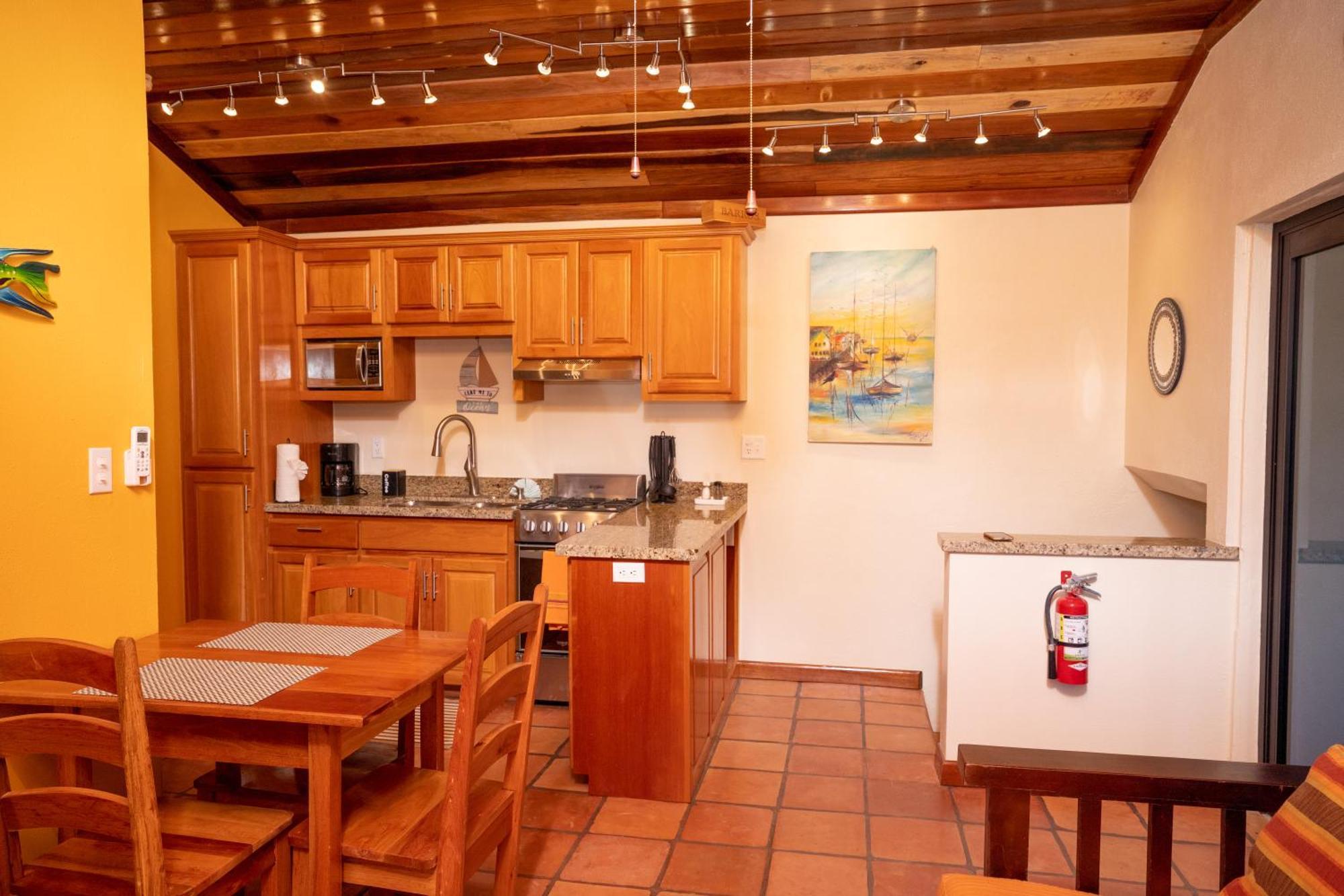 Hotel Isla Bonita Yacht Club San Pedro  Zewnętrze zdjęcie