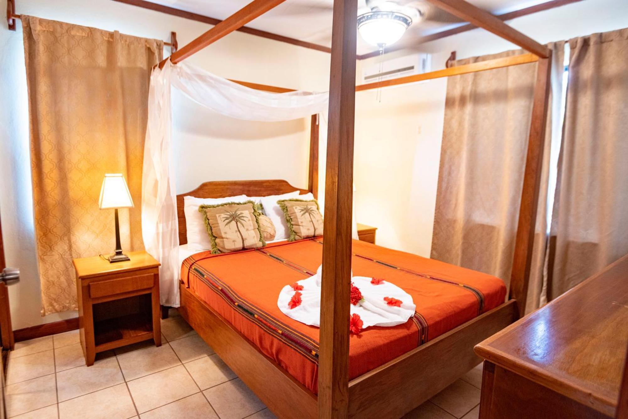 Hotel Isla Bonita Yacht Club San Pedro  Zewnętrze zdjęcie